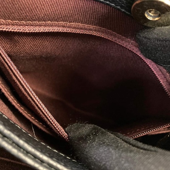 Chanel Executive Neo Grained Mini - Picture 12 of 17